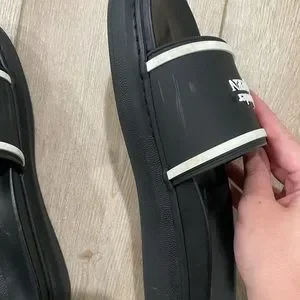 【送料&関税込】Alexander McQueen Black Slip-on Sandals Alexander McQueen | Shoes | Alexander Mcqueen Pool Slide